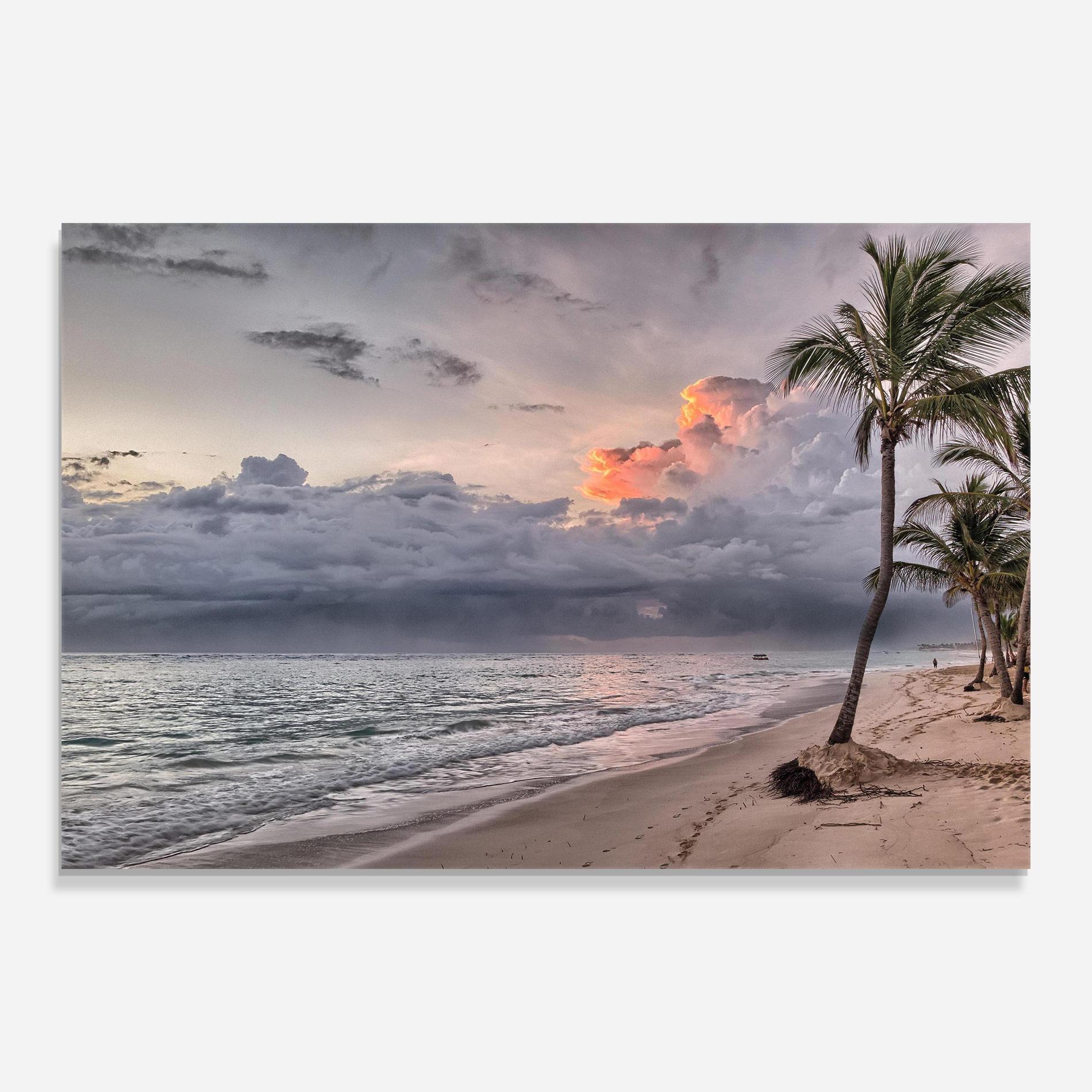 Tablou Sticla Cloudy Beach mockup 0