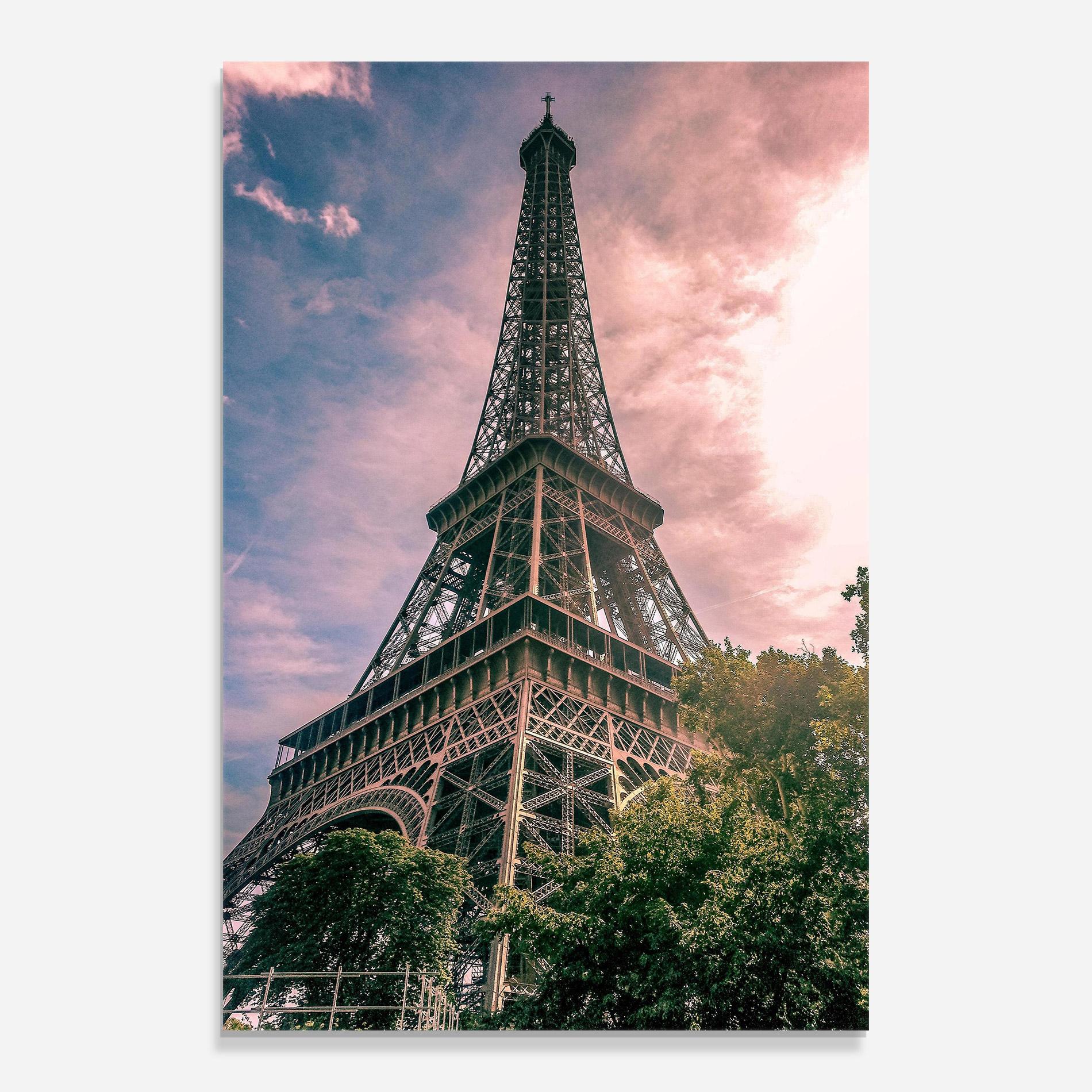Tablou Sticla Eiffel Under Pink Sky mockup 0