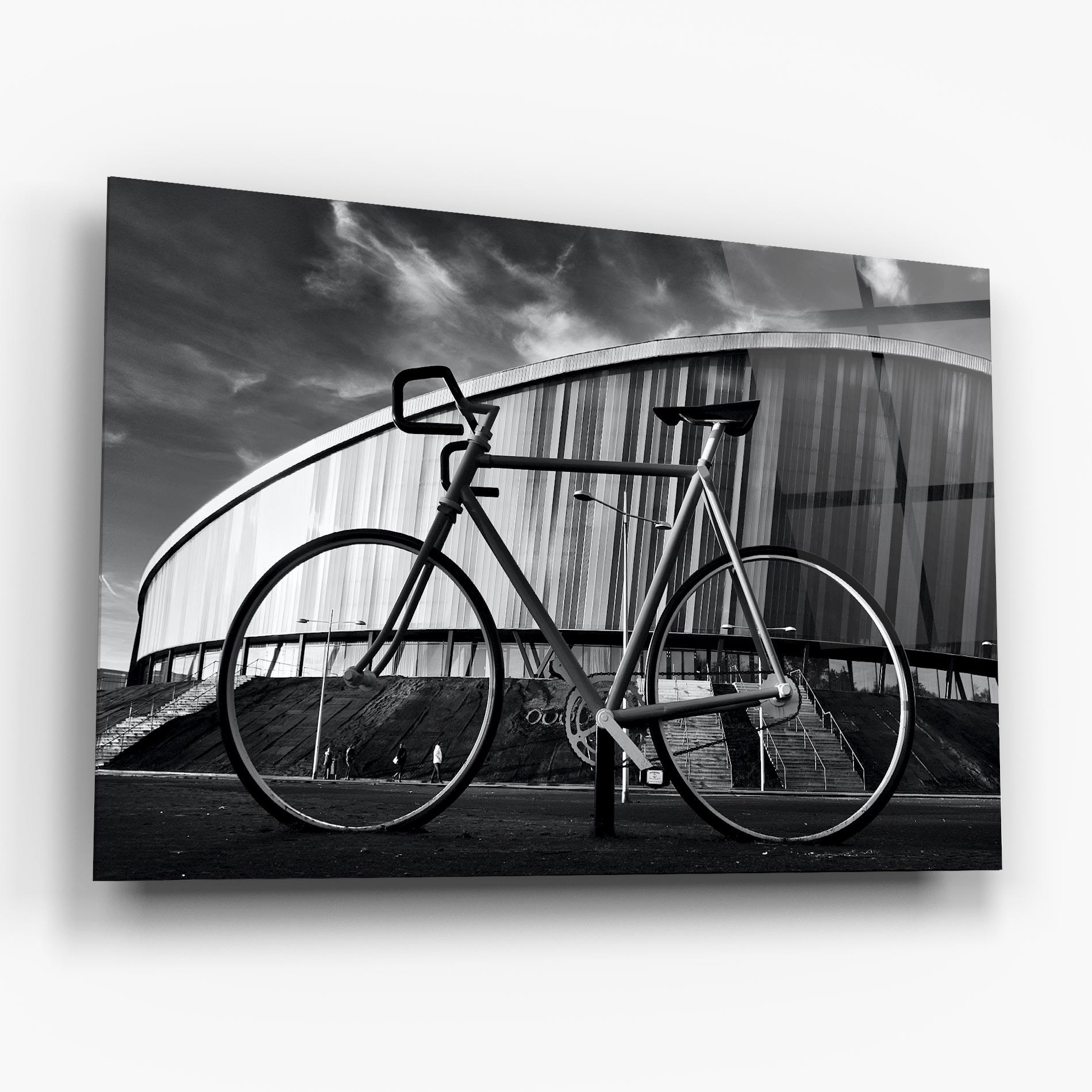 Tablou Sticla Big Grey Bike mockup 6