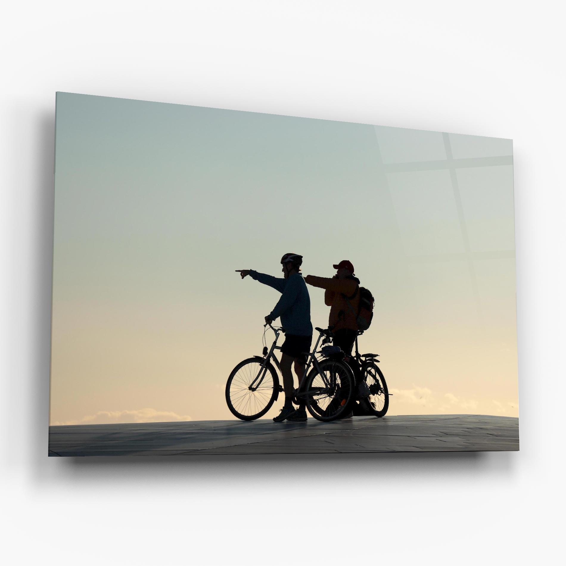 Tablou Sticla Bike Pointing Shilouette mockup 6