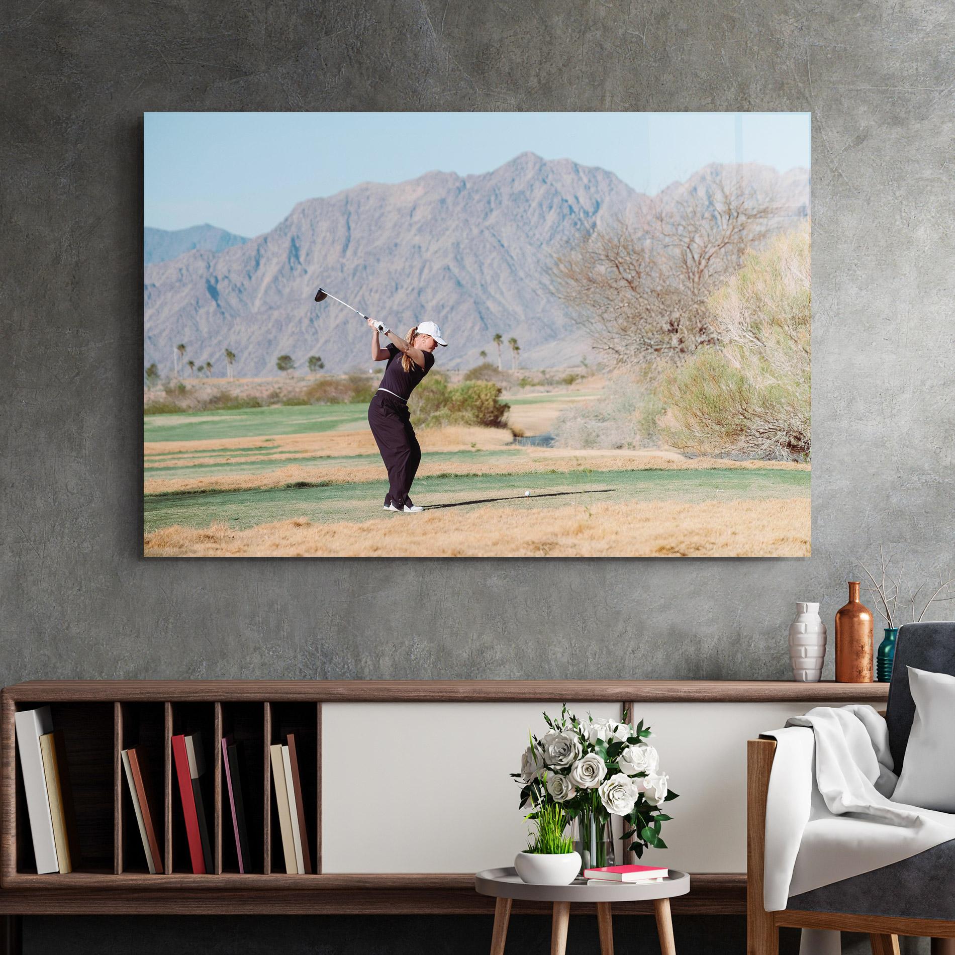 Tablou Sticla Golf Player Woman mockup 2