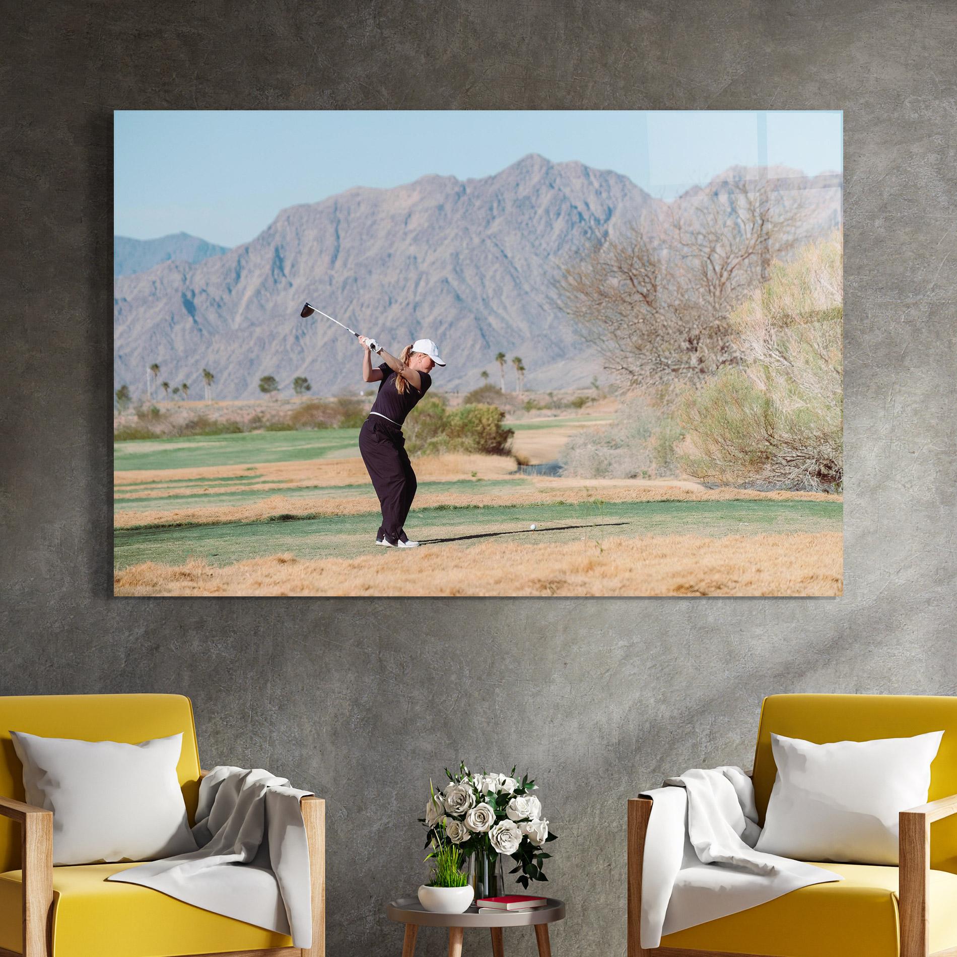 Tablou Sticla Golf Player Woman mockup 4