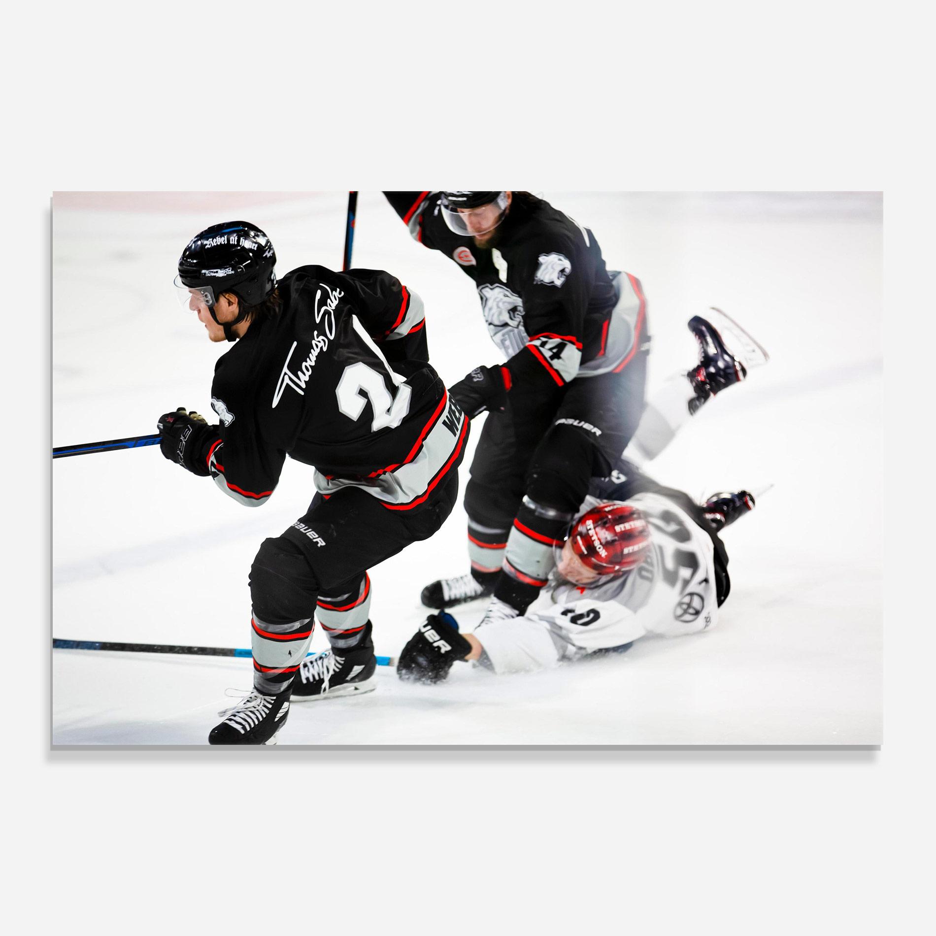 Tablou Sticla Breakaway Boss mockup 0